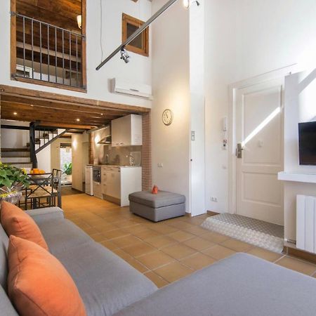 Happy People Ramblas Harbour Apartments บาร์เซโลนา ภายนอก รูปภาพ